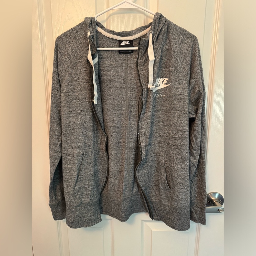 Nike Women’s Zip-Up Hoodie/Sweatshirt, Heathered Gray, Size L